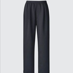 Uniqlo AIRism black trousers